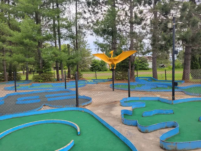 Dinosaur valley Mini golf & Josephine's Vegetables