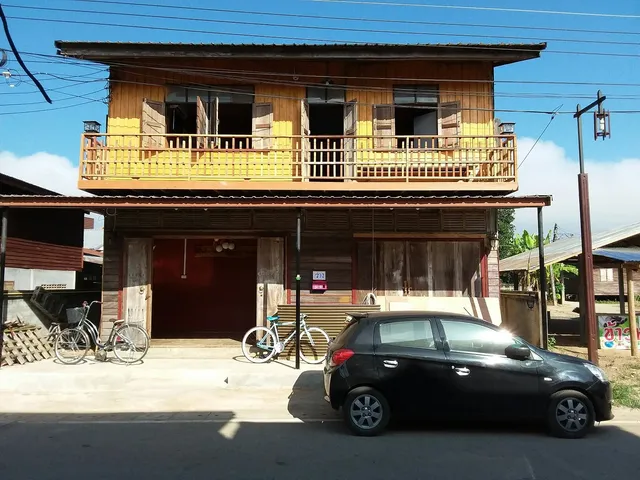 Baan Sky House Riverside Resort