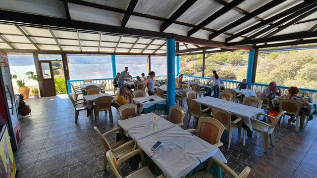 Johnny's Grill Taverna