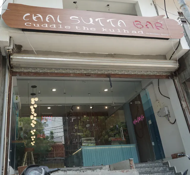 Chai Sutta Bar Jhansi