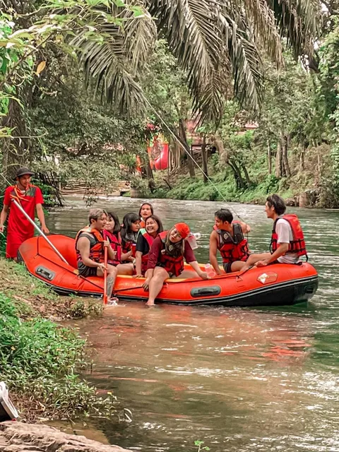 แก่งกระจาน ล่องแก่งเรือยาง