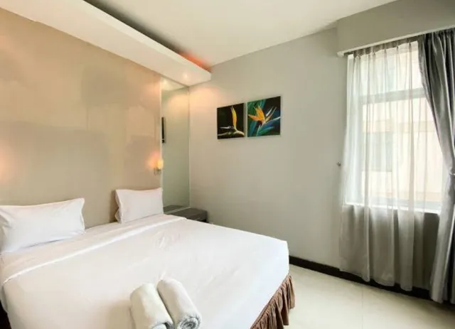 Apartemen Crown Court Executive Condominium