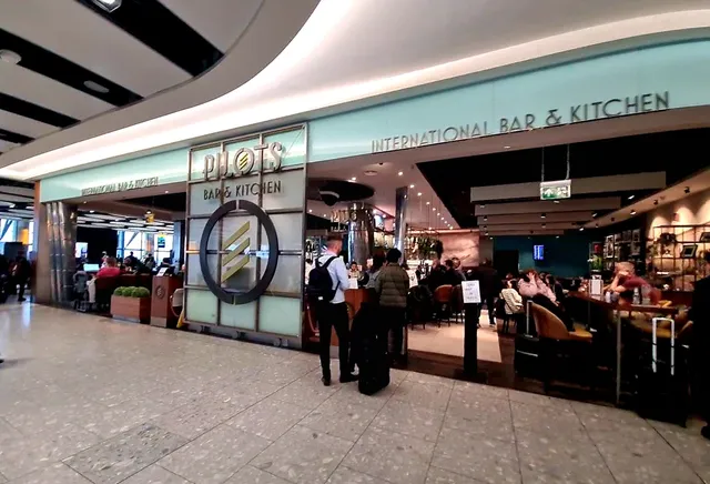 Pilots Bar & Kitchen