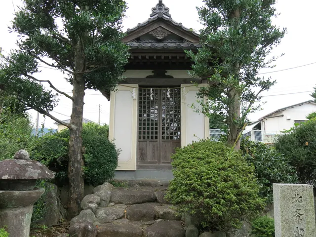 Ruins of the Mansion of Hojo Gennan