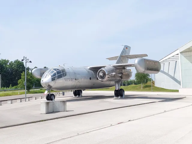 Claude-Dornier-Platz