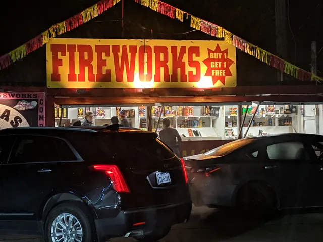 Hearthstone Shopping Center