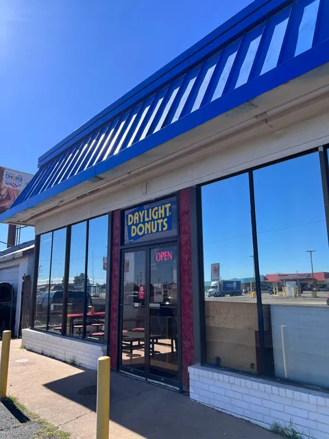Daylight Donuts