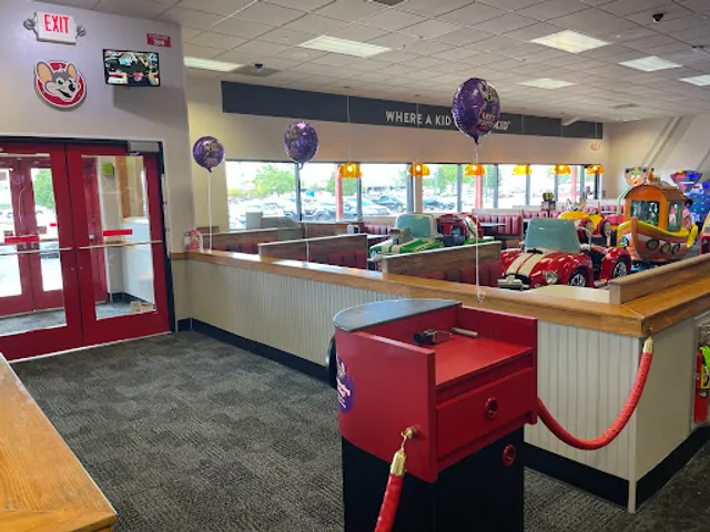 Chuck E. Cheese