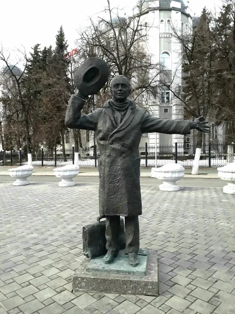 Pamyatnik Yuriyu Detochkinu