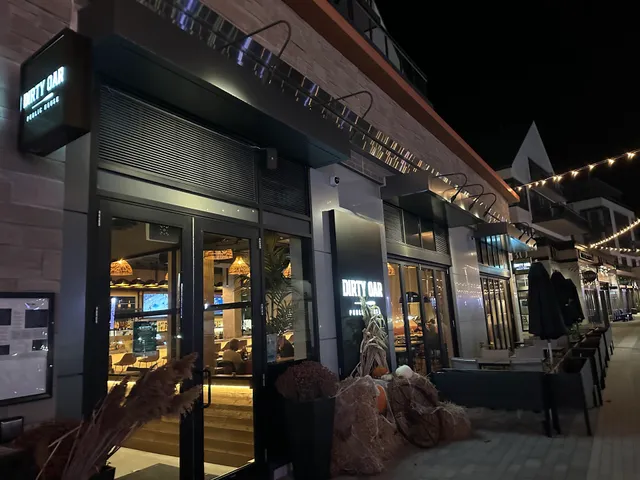 Dirty Oar Public House