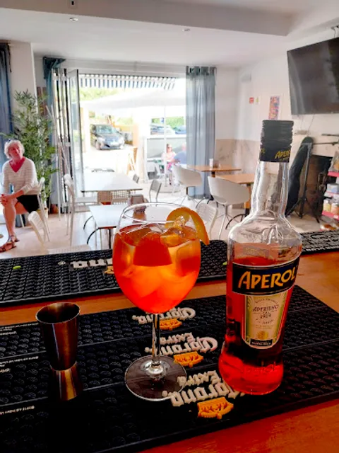 SolemCabana Bar & Kitchen