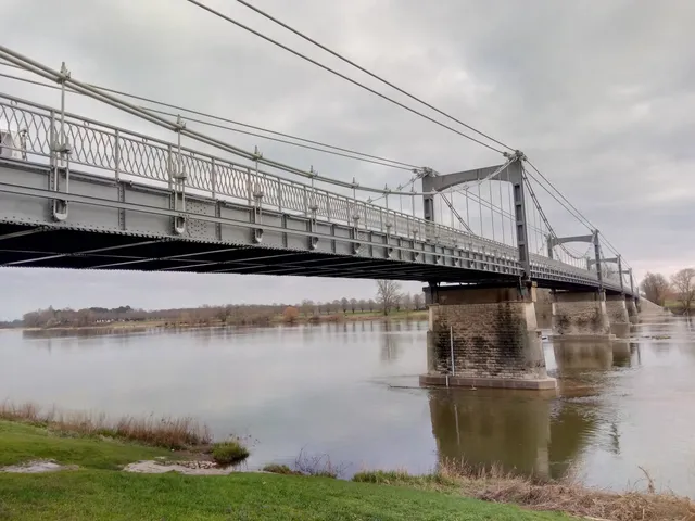 Loire Bridge