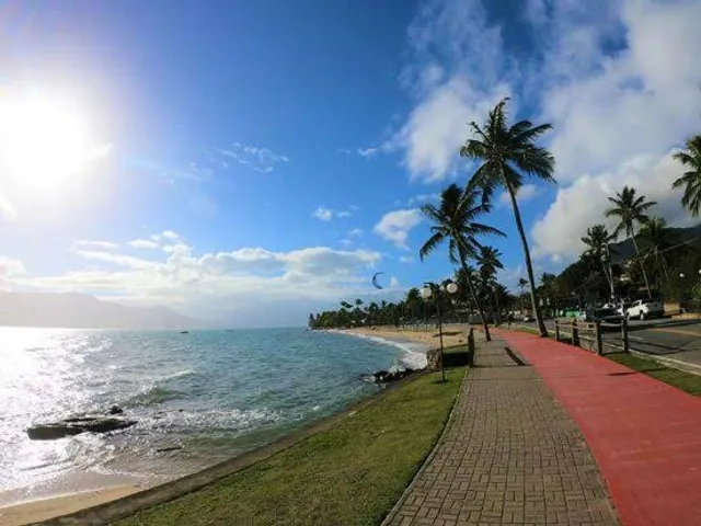 Itaquanduba Beach
