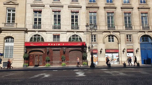 Maxim's Art Nouveau "Collection 1900"