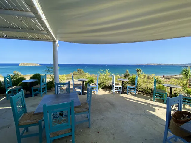 Karolina Beach Bar & Restaurant