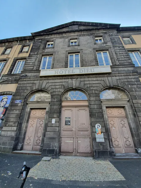 Hotel Dieu in Clermont-Ferrand