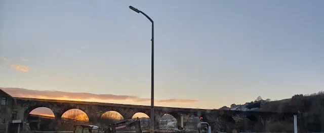 VIADUCT • PUB & KITCHEN