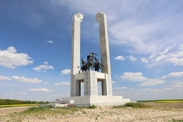 Pomnik Chwały Kawalerii i Artylerii Konnej