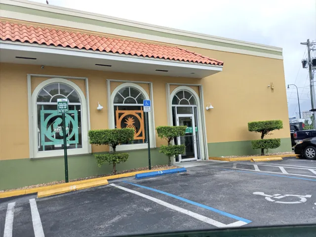 Pollo Tropical