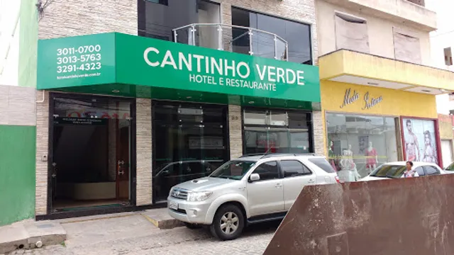 Hotel e Cantinho Verde