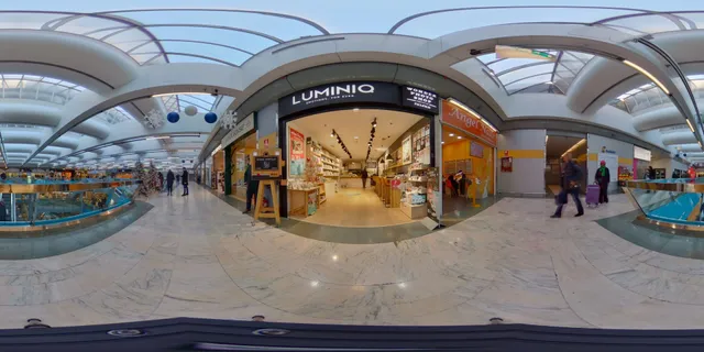 Luminiq Oviedo Wonder Photo Shop