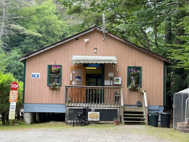 Whispering Pines Campsites & RV Park