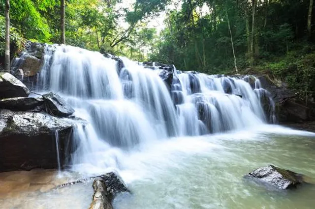 Pho Hin Dat Waterfall
