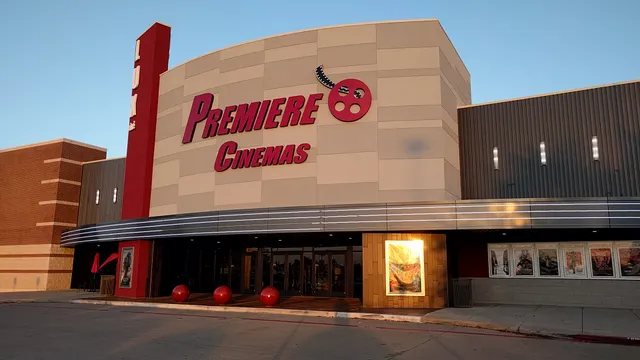 Grand Prairie PREMIERE LUX 10 & Pizza Pub
