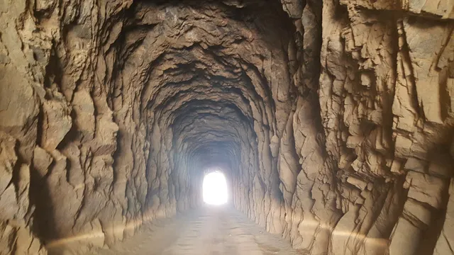 Captain Jacks Trail Head Parking Lot (Trail)