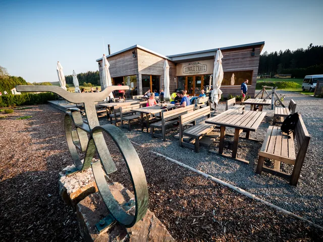 SingleTrail Moravský Kras