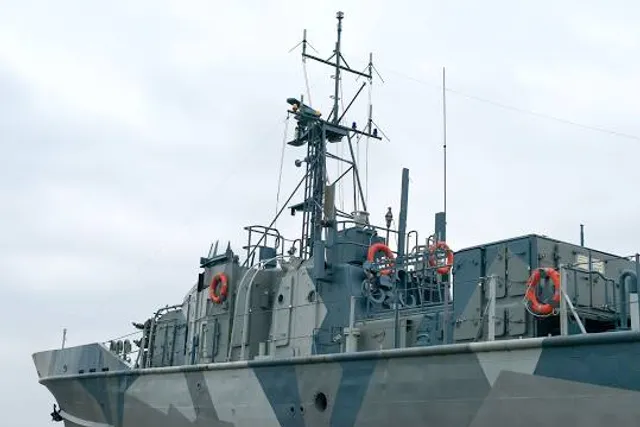 HMAS Gladstone II (Decommissioned)