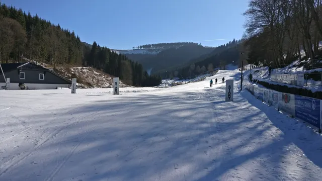 Sports Center West Field / Ohlenbach