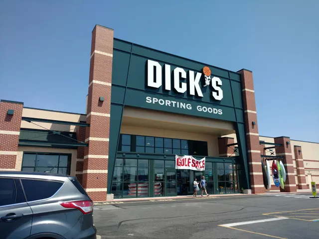 DICK'S Sporting Goods