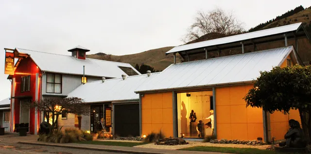 Little River Gallery