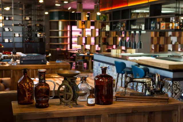 The Post Restaurant & Bar - Leonardo Limited Edition