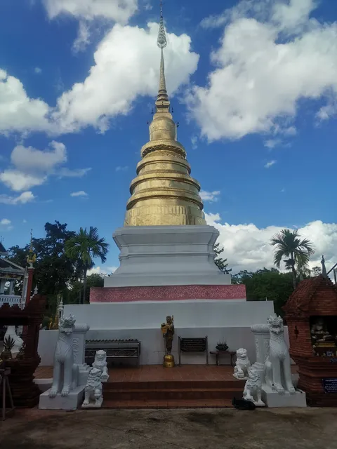 Wat Ku Kham