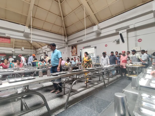 Shri Sai Prasad Bhojnalaya