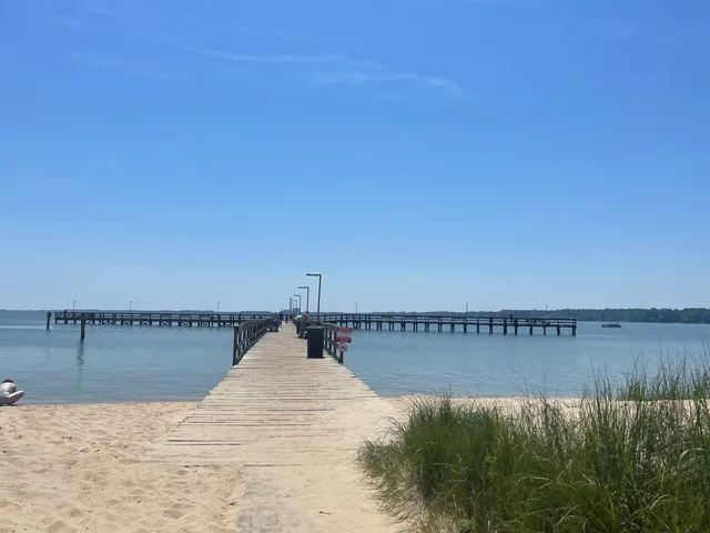 Gloucester Point Beach Park