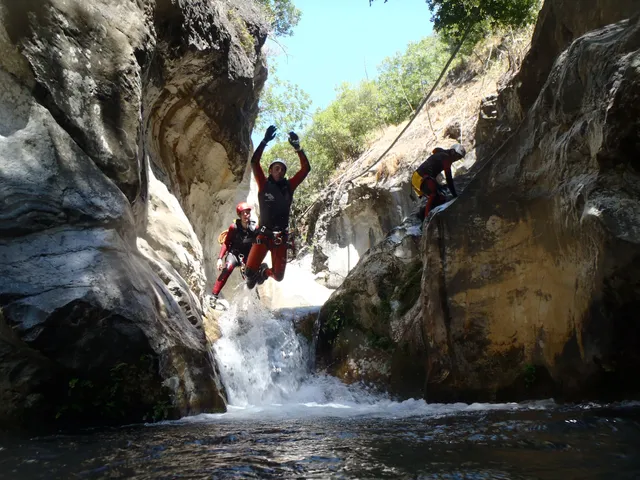 Aventúrate Sierra de las Nieves
