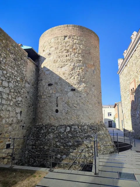Castell de Caldes