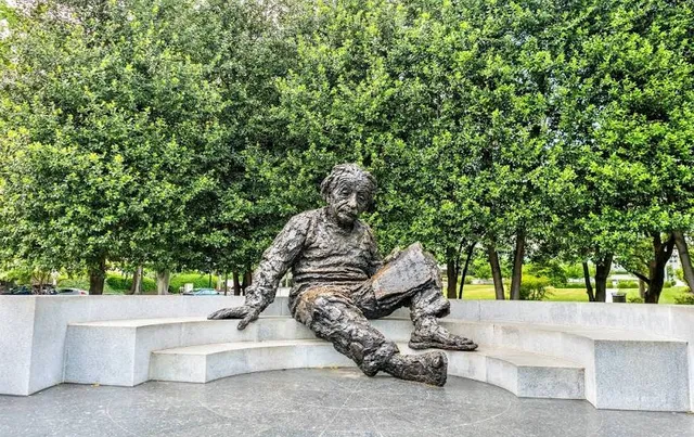Albert Einstein Memorial