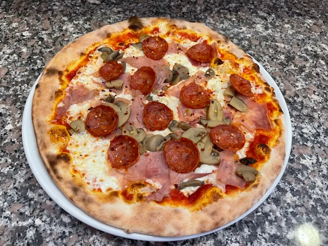 Pizza Time Due Di Bouabbadi Abdeljalil