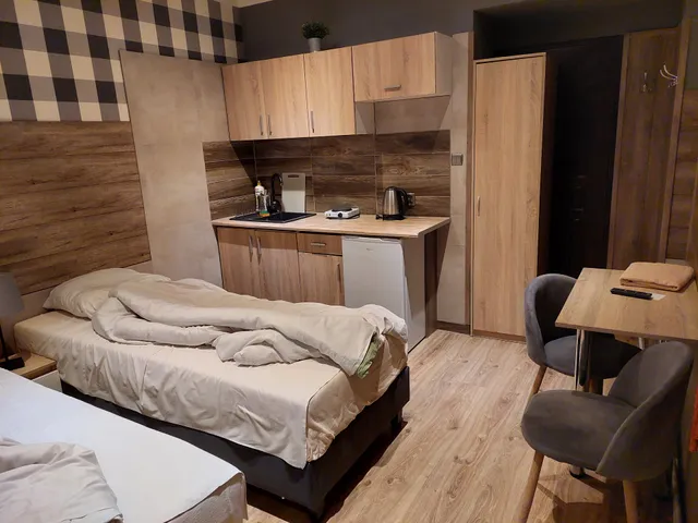 Katedralna 18 - Pokoje Gościnne Polo