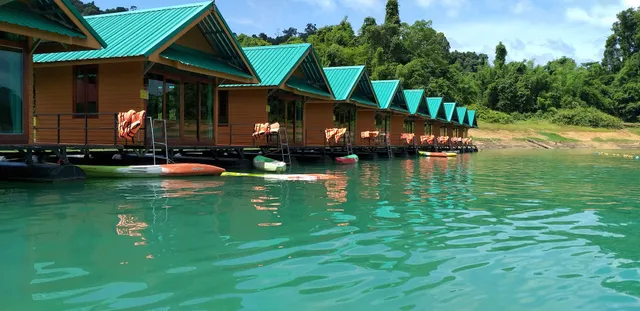 พอใจ รีสอร์ท