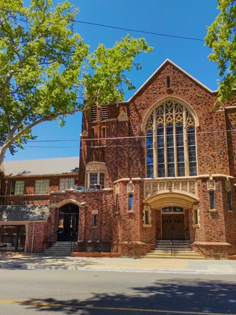 Center of Praise Ministries