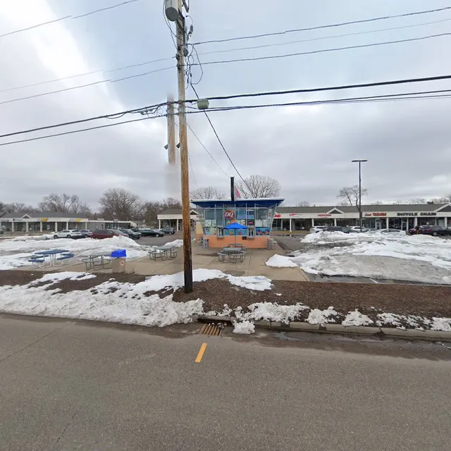 1720 Lexington Ave N