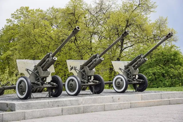 Monument to the International Brigades