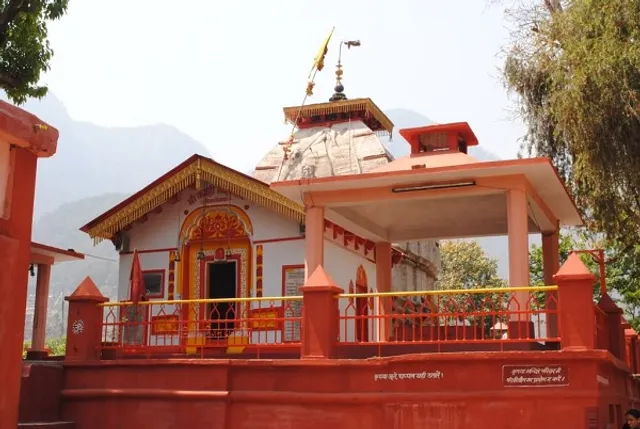 Shree Kashi Vishwanath Temple Uttarkashi