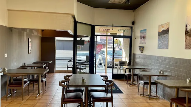 Tortas Mexico Restaurant
