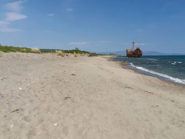 Selinitsa Beach
